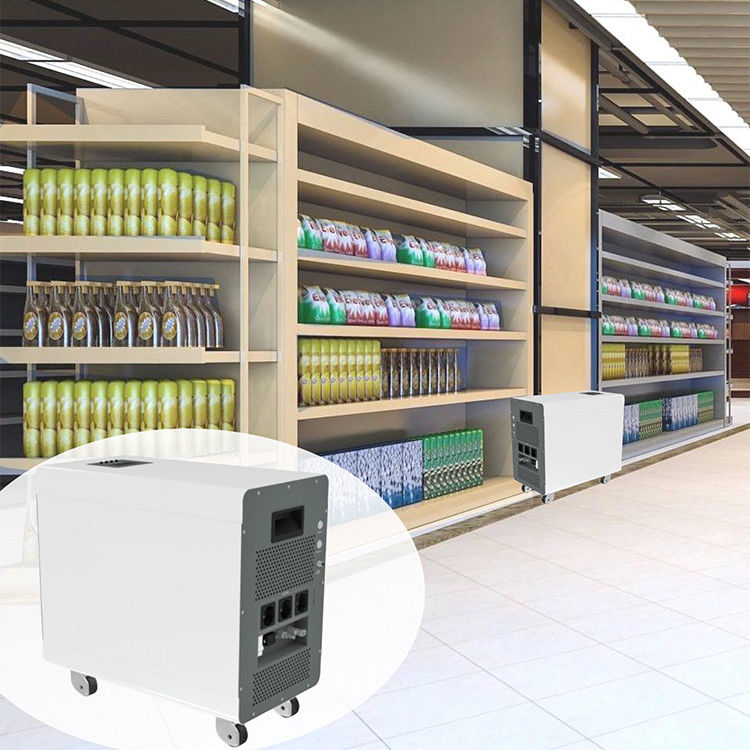 Solution d'alimentation intégrée à la batterie d'inverseur tout-en-un pour une conversion et un stockage d'énergie transparents